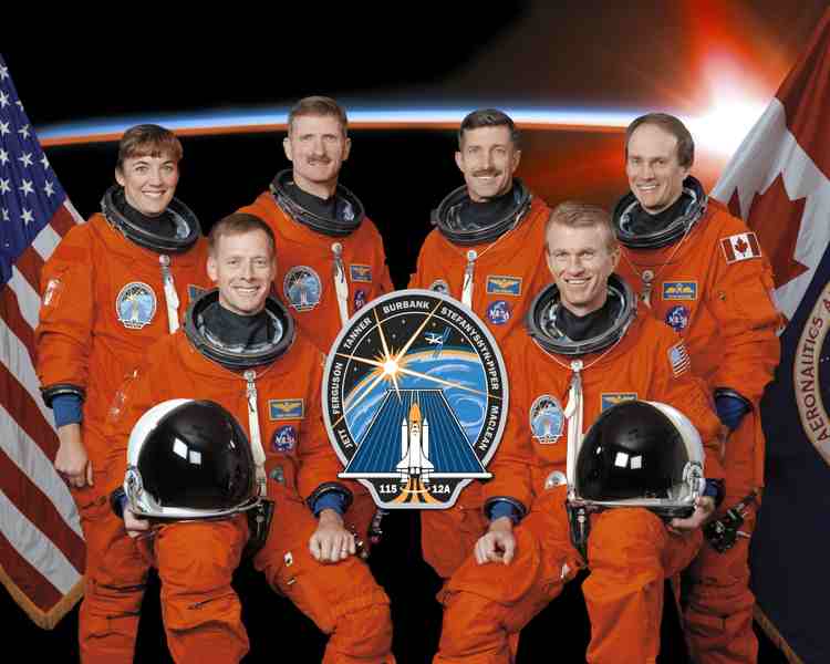 L'equipaggio della missione NASA STS-115